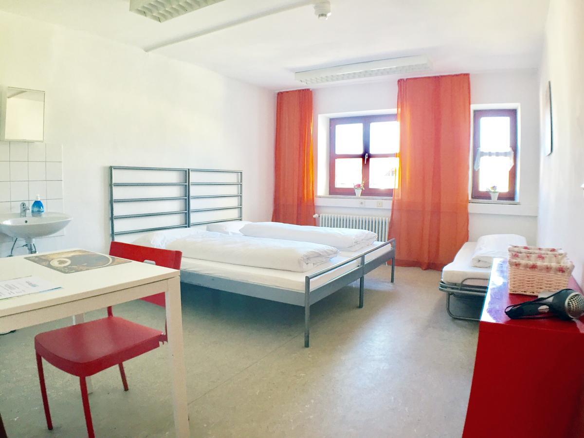 Hostel Mainstation *